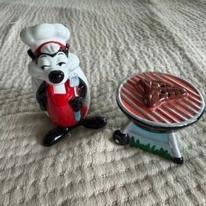 Warner Bros Pepe Le Pew Salt Pepper‎ Shakers BBQ Grill Chef Skunk Looney Tunes